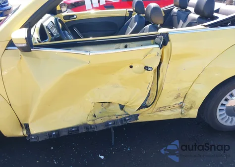 2014 Volkswagen Beetle 2.5L из США, поврежденный, VIN 3VW5P7AT2EM800612